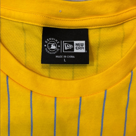 New Era Yellow Striped Milwaukee Brewers Tee - Picture 2 of 5